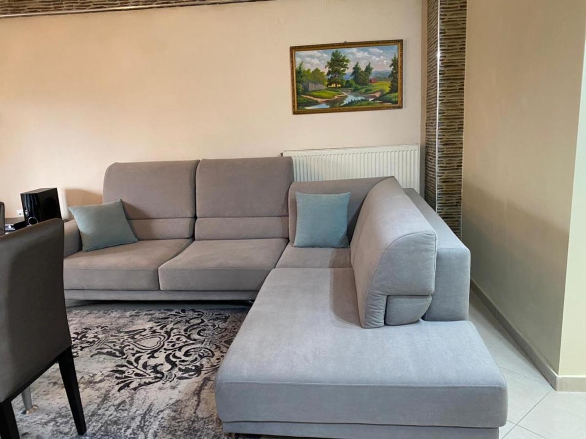 Elite Home Поликастрон Екстериор снимка