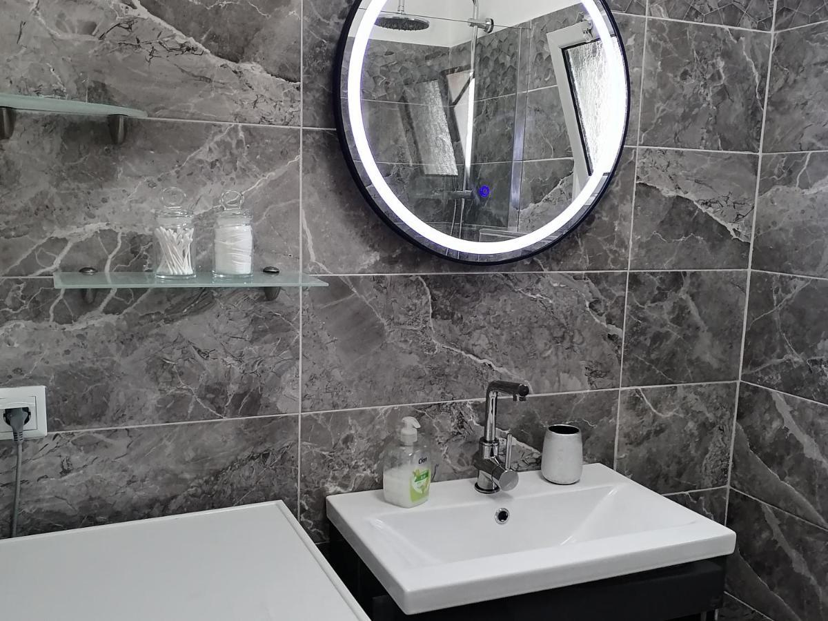 Elite Home Поликастрон Екстериор снимка